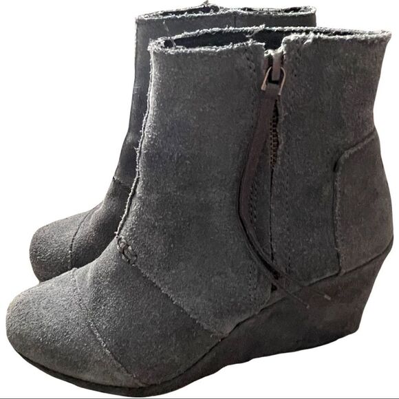 TOMS Desert Gray Suede Wedge Bootie Size 7 - Picture 2 of 15